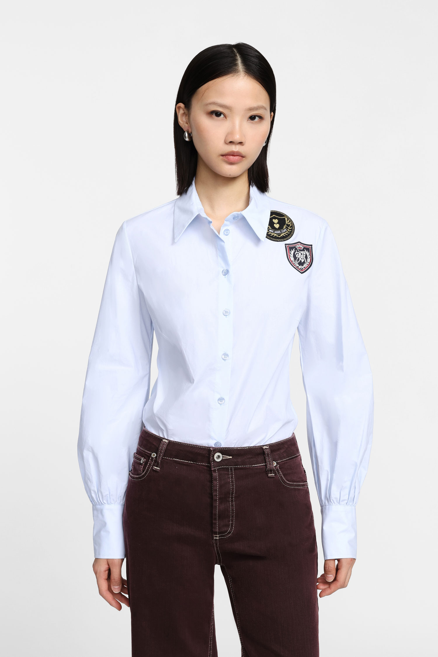 Image of Camicia a maniche lunghe volume con patch060