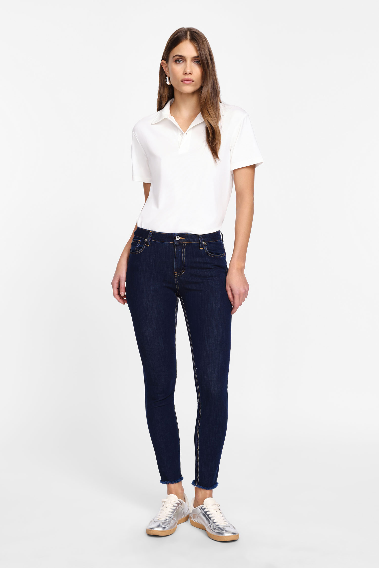 Image of Jeans skinny con orlo sfrangiato060