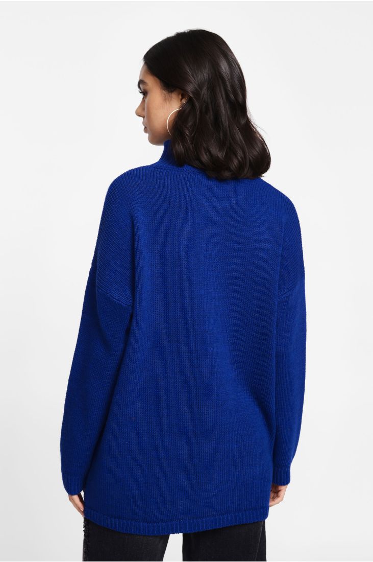 Turtleneck sweater with long sleeves