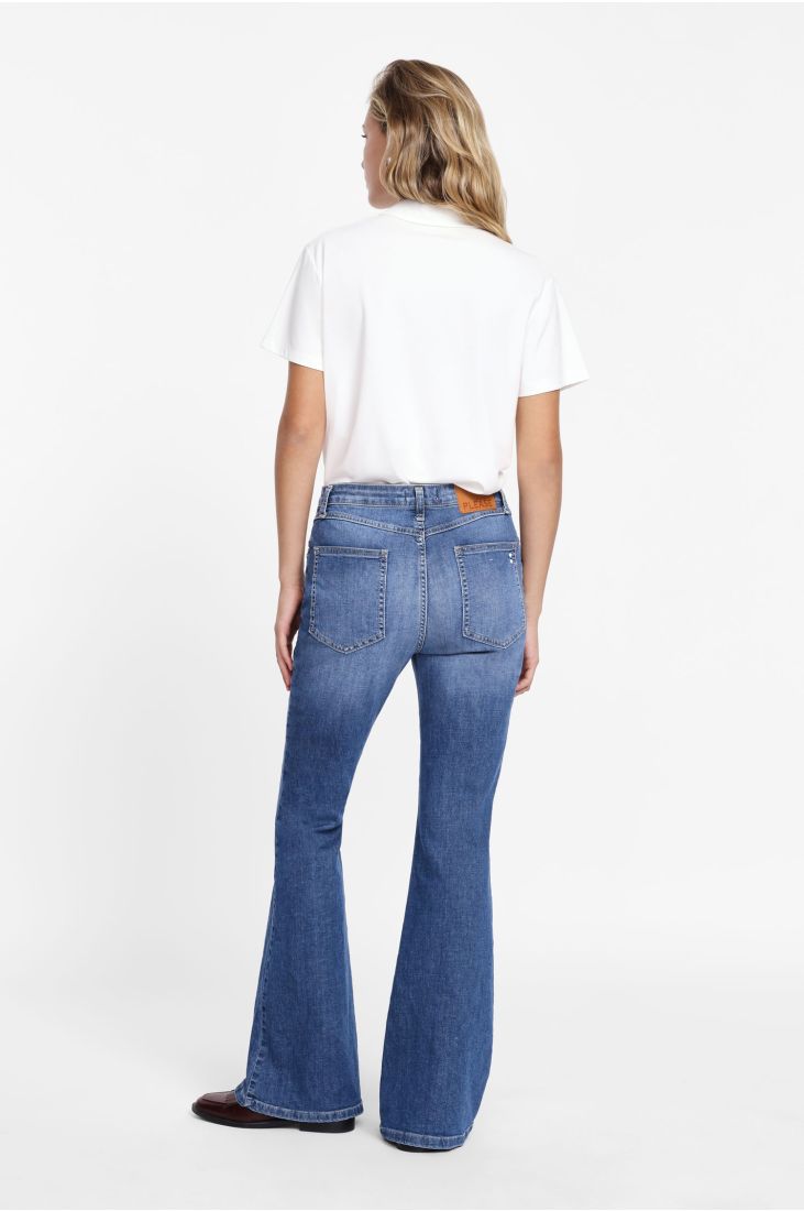 Flare jeans with high rise