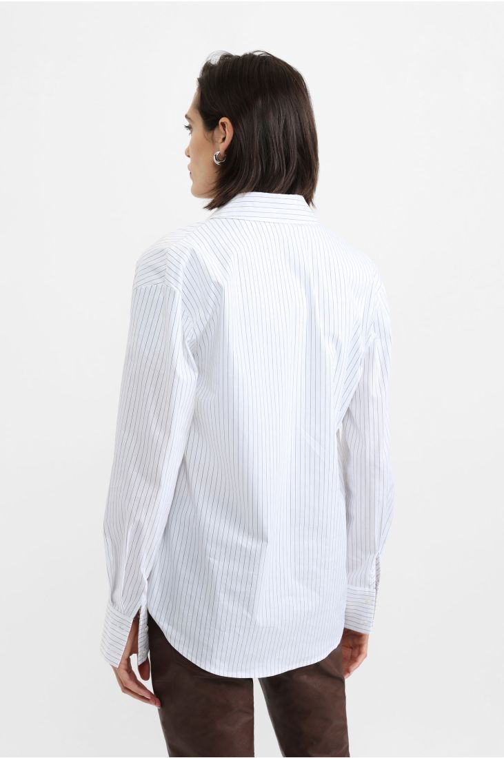 Shirt with classic collar and long sleeves