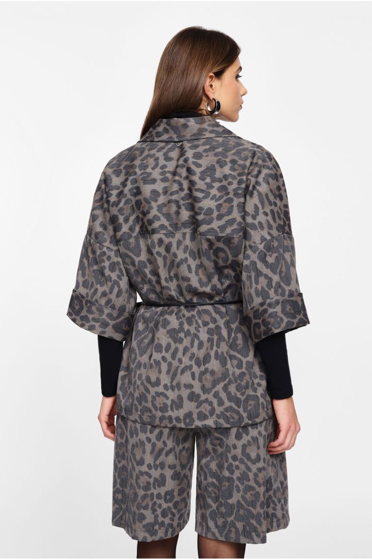 Animal print elbow sleeve jacket