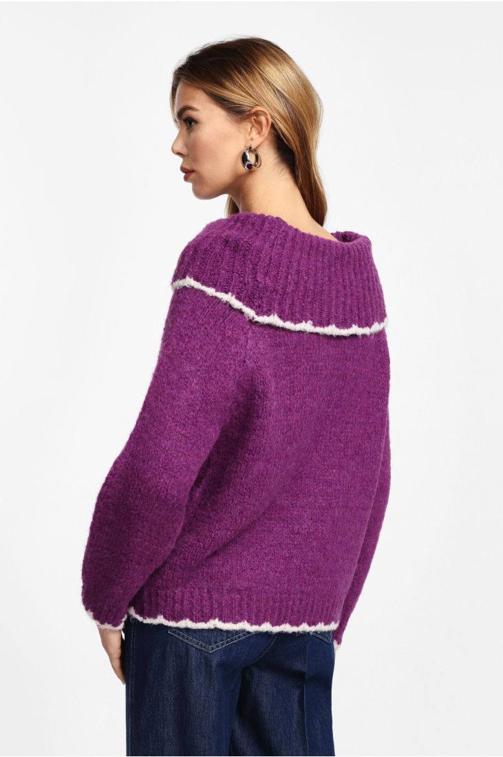 Roll neck sweater with contrasting hems